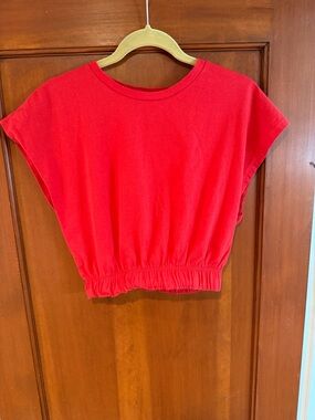 Zara red cropped crew neck top size S